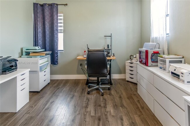 Building Photo - 724 SE 37th Ave