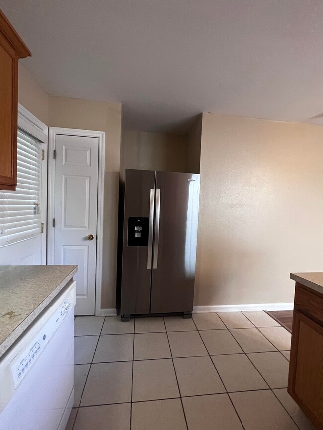 Building Photo - 1833 Nena Hills Dr
