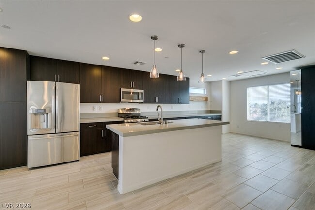 Building Photo - 9050 W Tropicana Ave