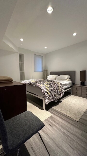 Building Photo - 2142 W Monroe St