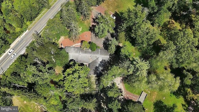Building Photo - 269 Raymond Rd