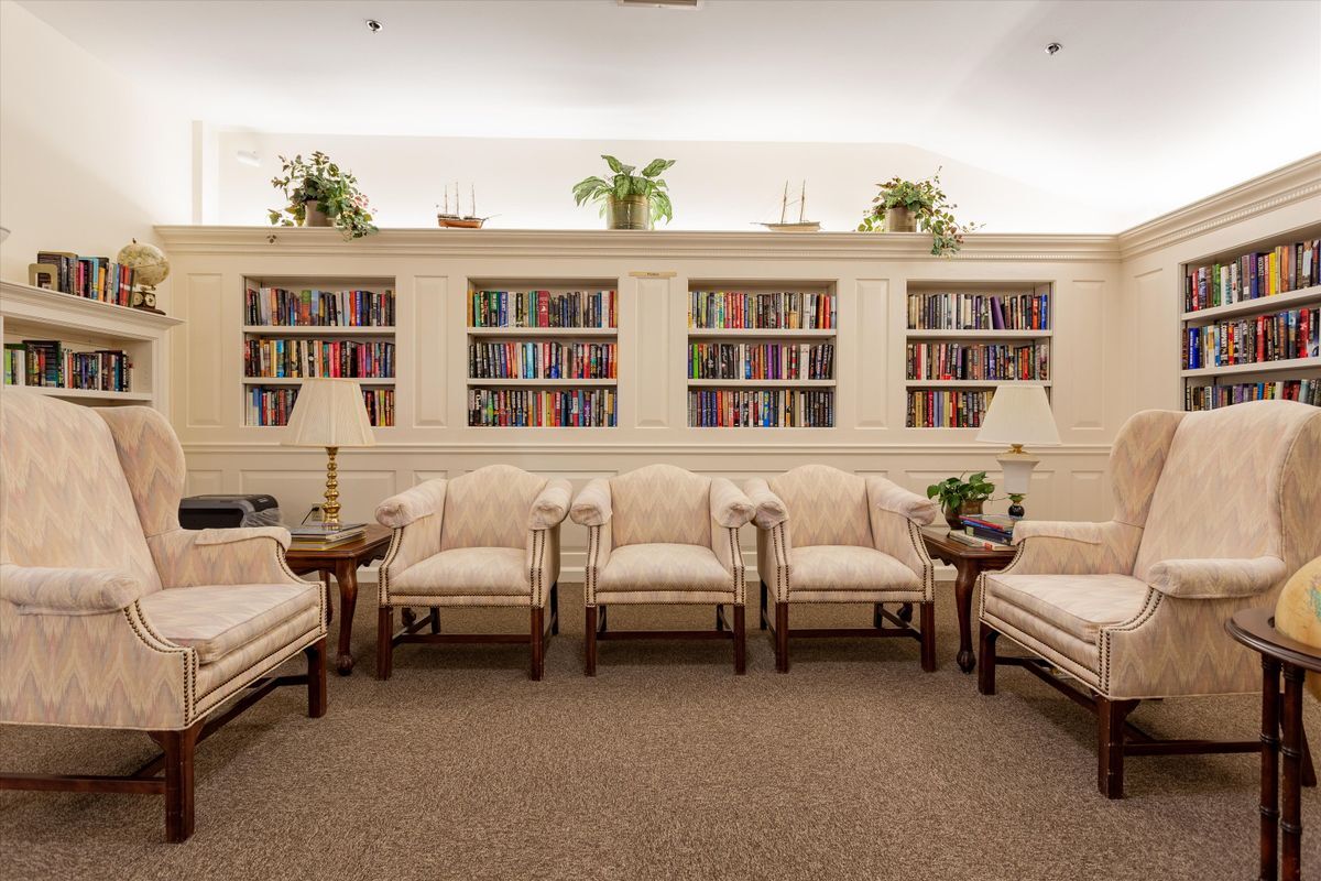 Building Photo - 1682 Circa Del Lago