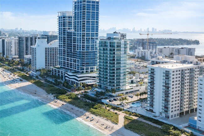 Building Photo - 6917 Collins Ave