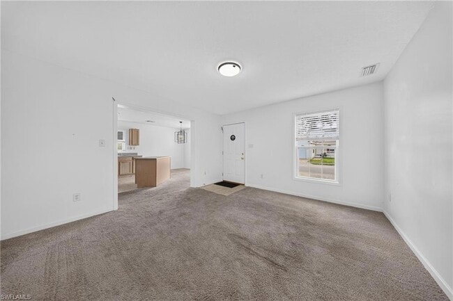 Building Photo - 250 Leawood Cir