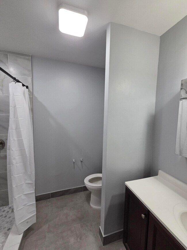 Building Photo - 6274 Seven Springs Blvd