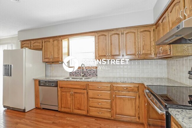 Building Photo - 4 Bedroom Pet-Friendly Home in Olathe, KS ...