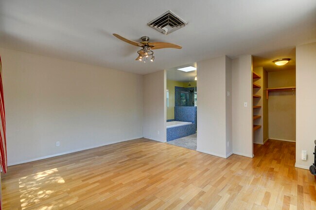 Building Photo - 3521 Smith Ave SE