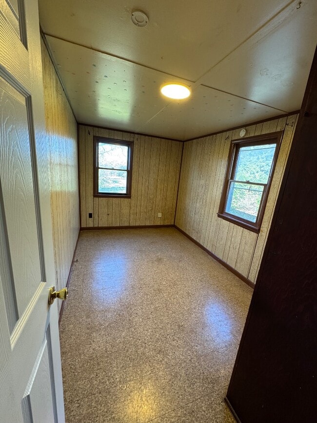 Building Photo - 1411 Harding St