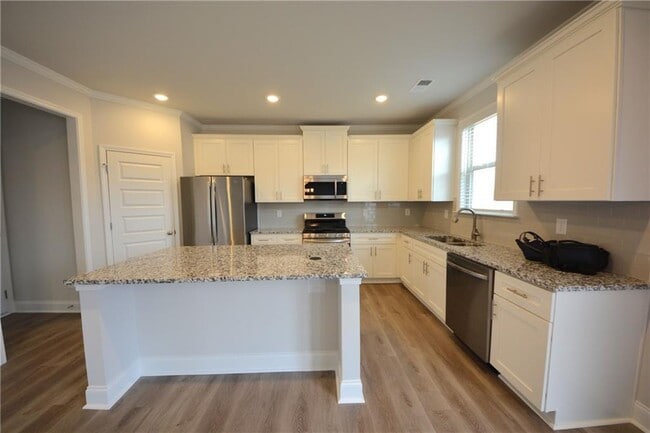 Building Photo - 1450 Sunny Vly Ln