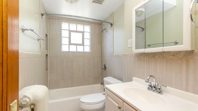 Building Photo - 100 Belle Plaine Ave