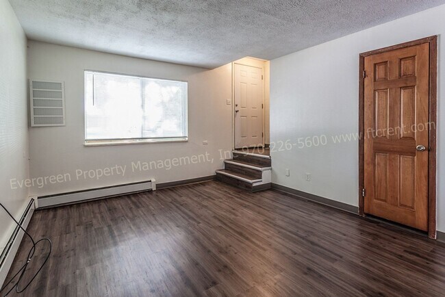 Building Photo - 1606 N Estrella Ave