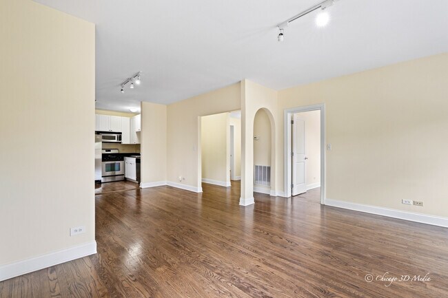 Building Photo - 1224 Elmwood Ave