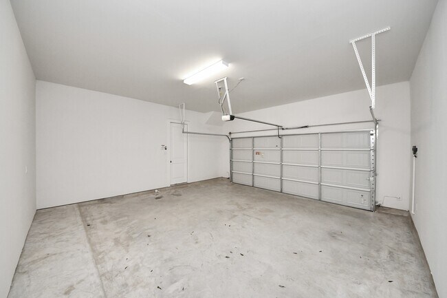 Building Photo - 3240 Loam Ln