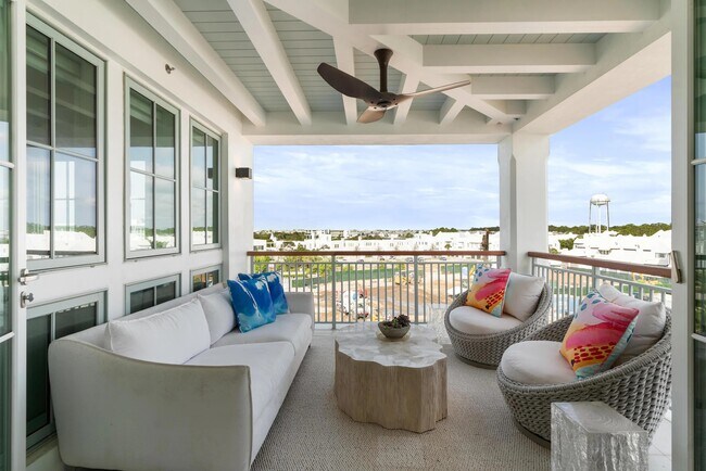 Building Photo - Experience refined coastal living Alys Beach