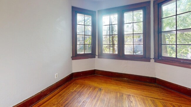 Building Photo - Akron 3 Bedroom Single Family Home