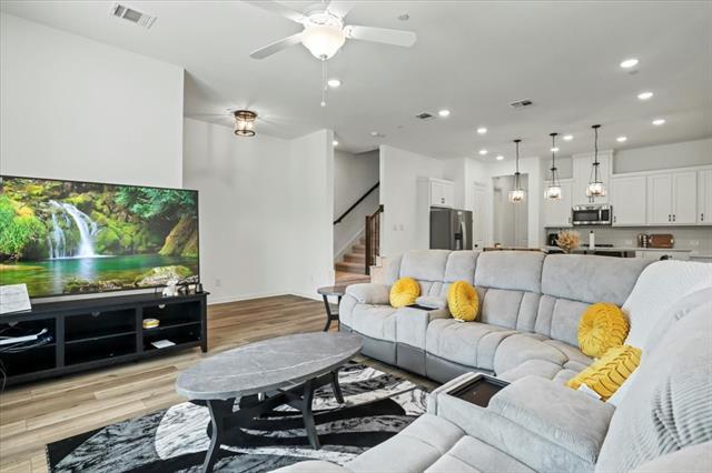 Building Photo - 6527 Baritone Ct