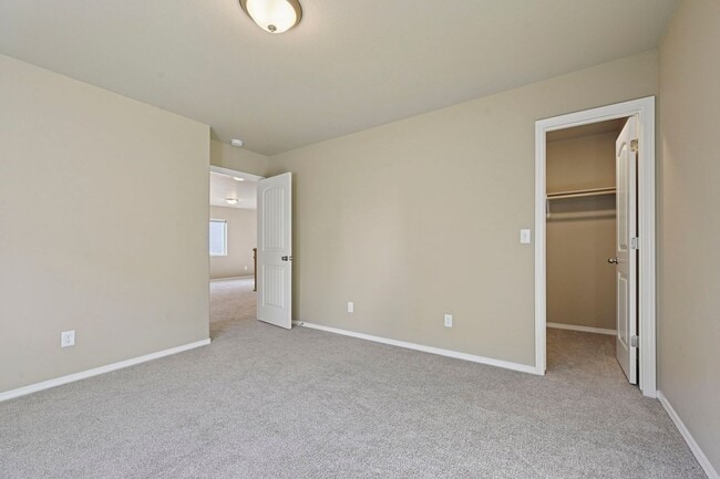 Building Photo - 3 Bed 2 bath house off of N Carefree!