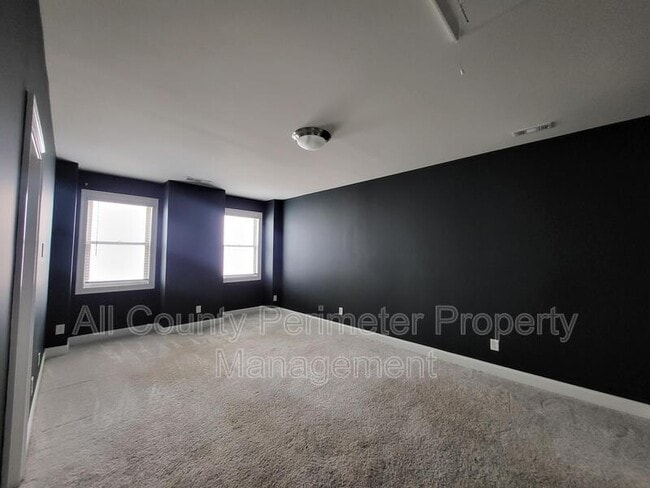Building Photo - 819 Olmsted Ln