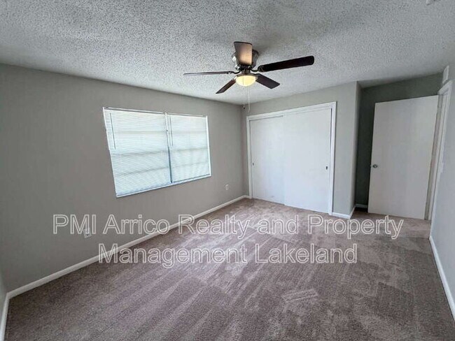 Building Photo - 3584 Raintree Cir