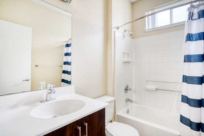 Building Photo - 508 Railway Ave