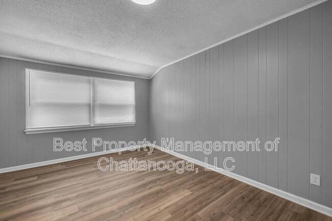 Building Photo - 5506 Sunnydell Ln