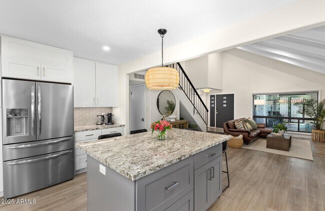 Building Photo - 5822 N Scottsdale Rd