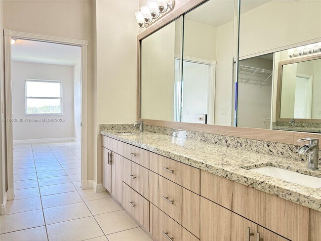 Building Photo - 10730 NW 66th St