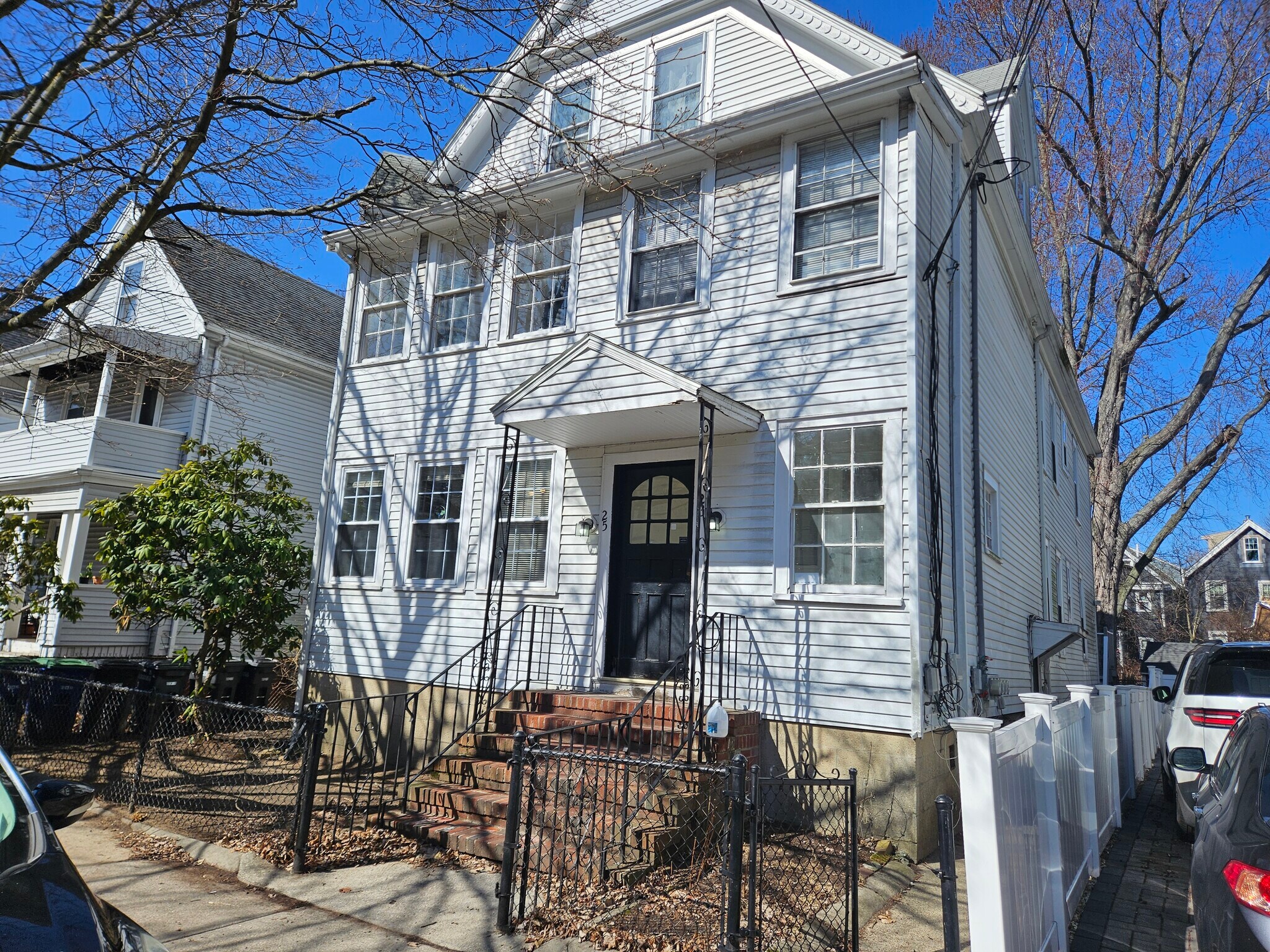 Building Photo - 23 Gorham St