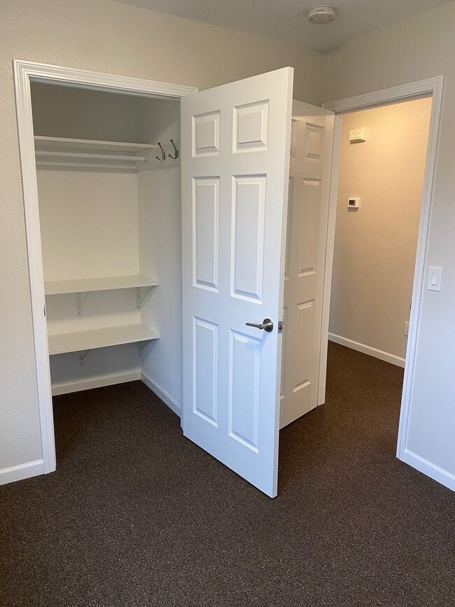 Building Photo - 1701 B Aliak Dr