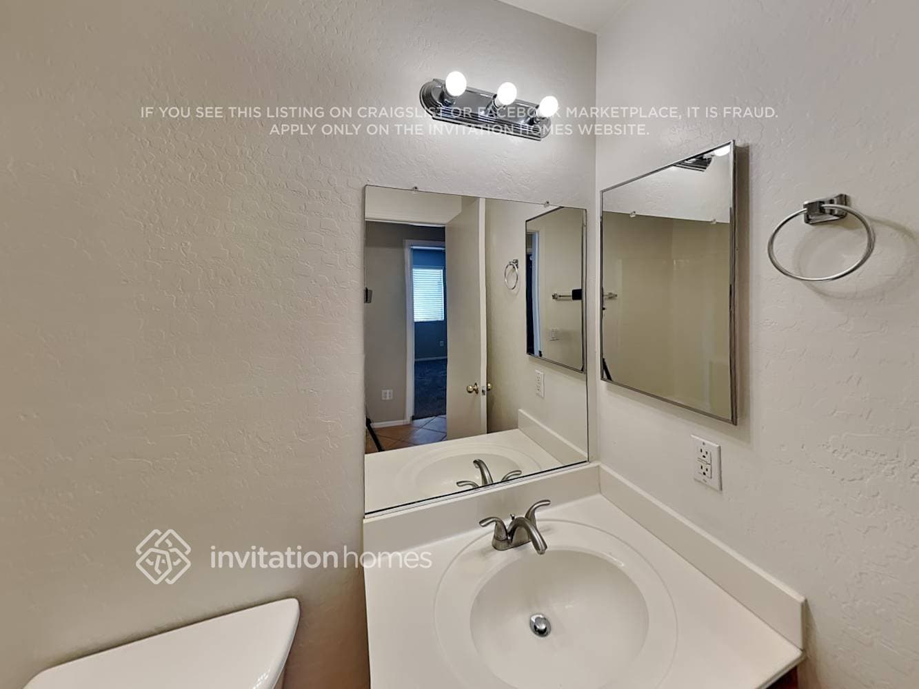 Building Photo - 16059 W Larkspur Dr