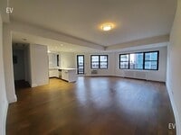 Building Photo - 157 W 57th St