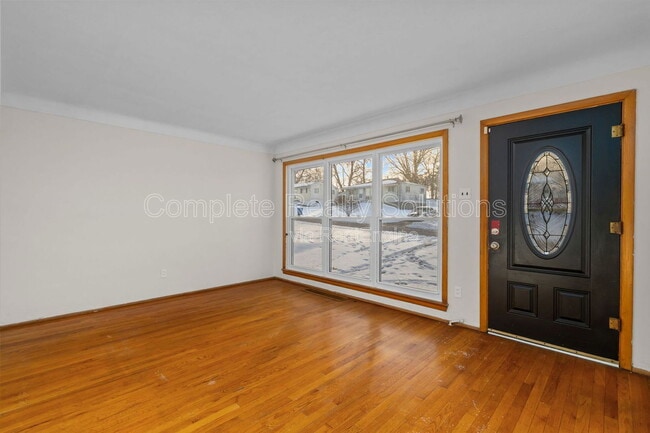 Building Photo - 10044 Pepper Ln