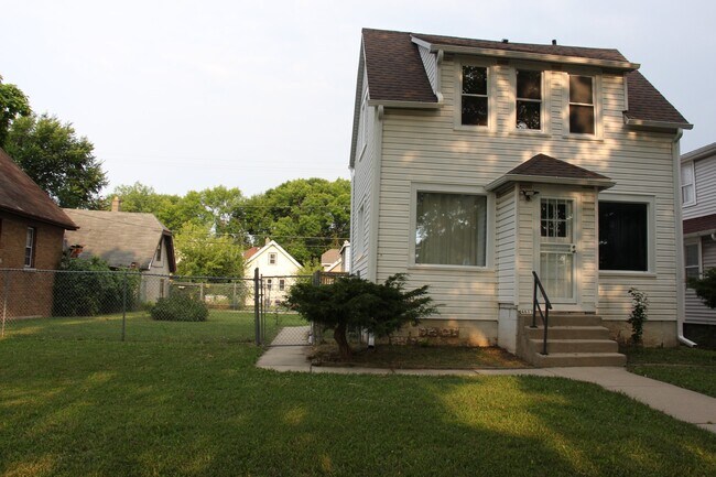 Building Photo - 4617 N 37th St