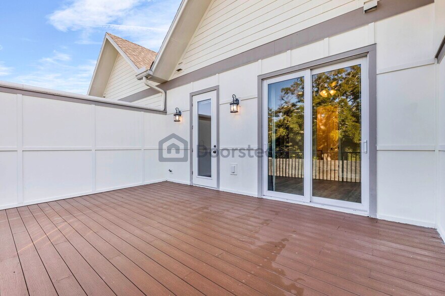 Building Photo - 4114 N Nebraska Ave