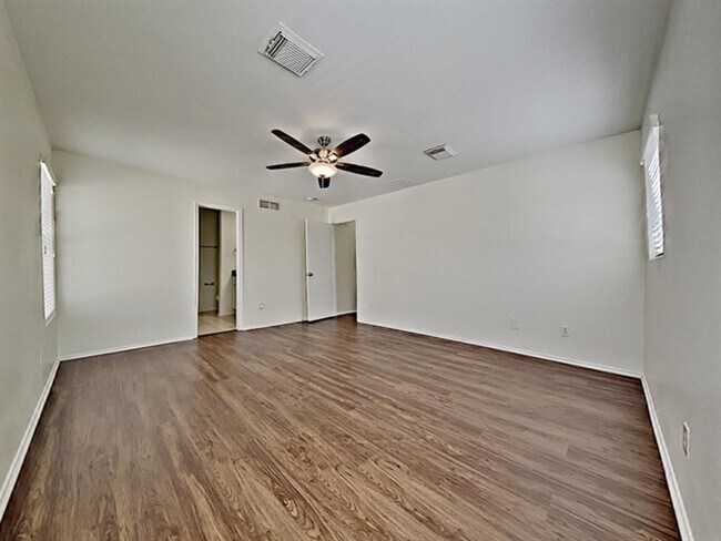 Building Photo - 6830 Shallow River Ct