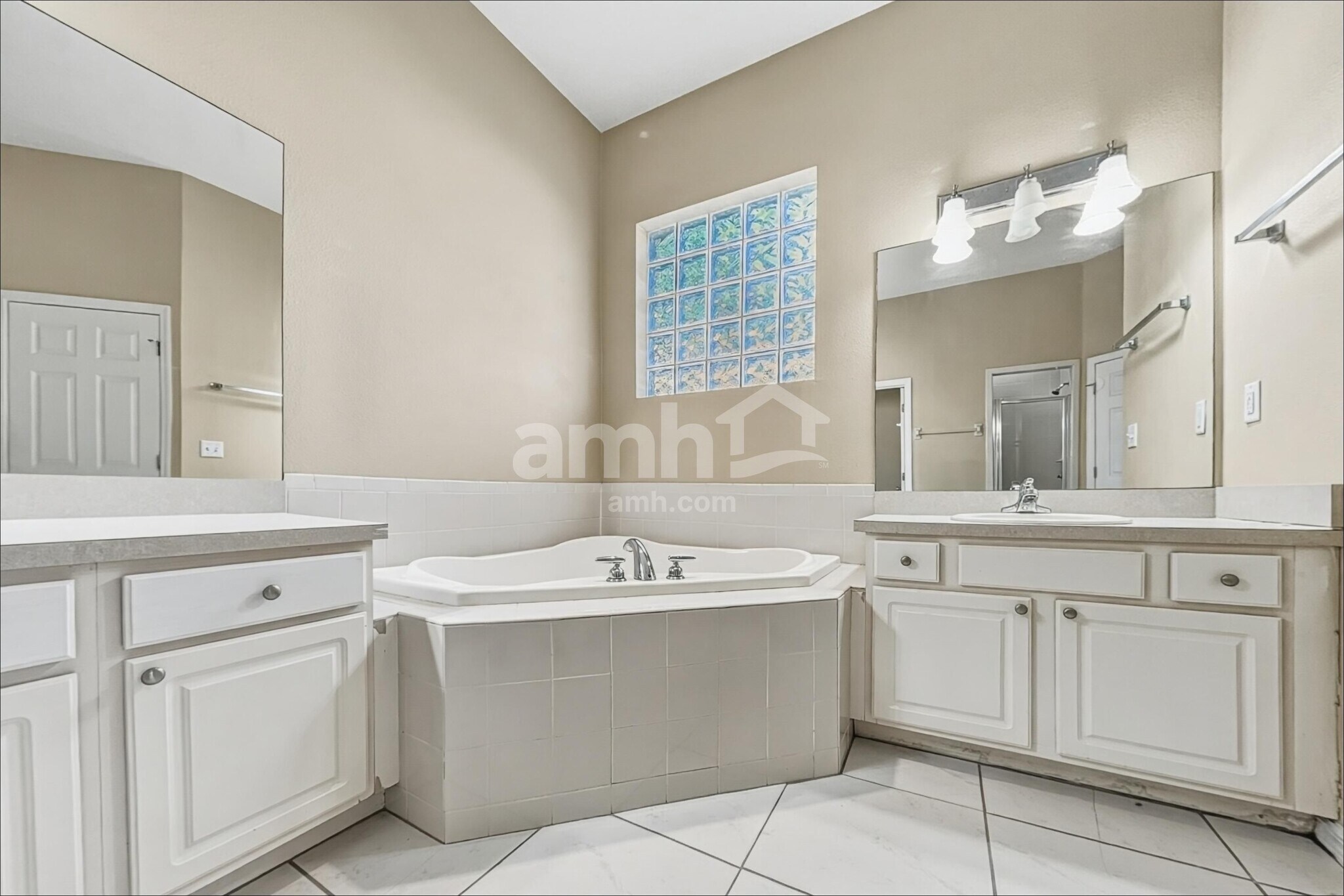 Building Photo - 3828 Alamanda Hills Ln