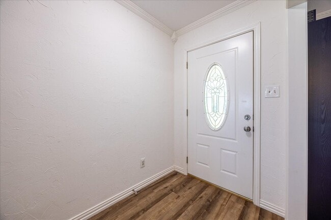 Building Photo - 1405 Ivywood Dr