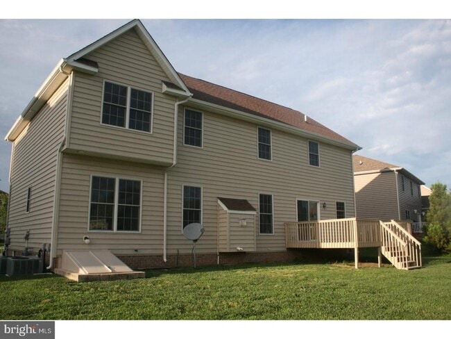 Building Photo - 529 Stone Ridge Dr