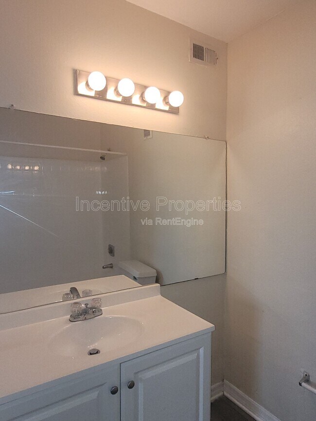 Building Photo - 4736 Walden Cir