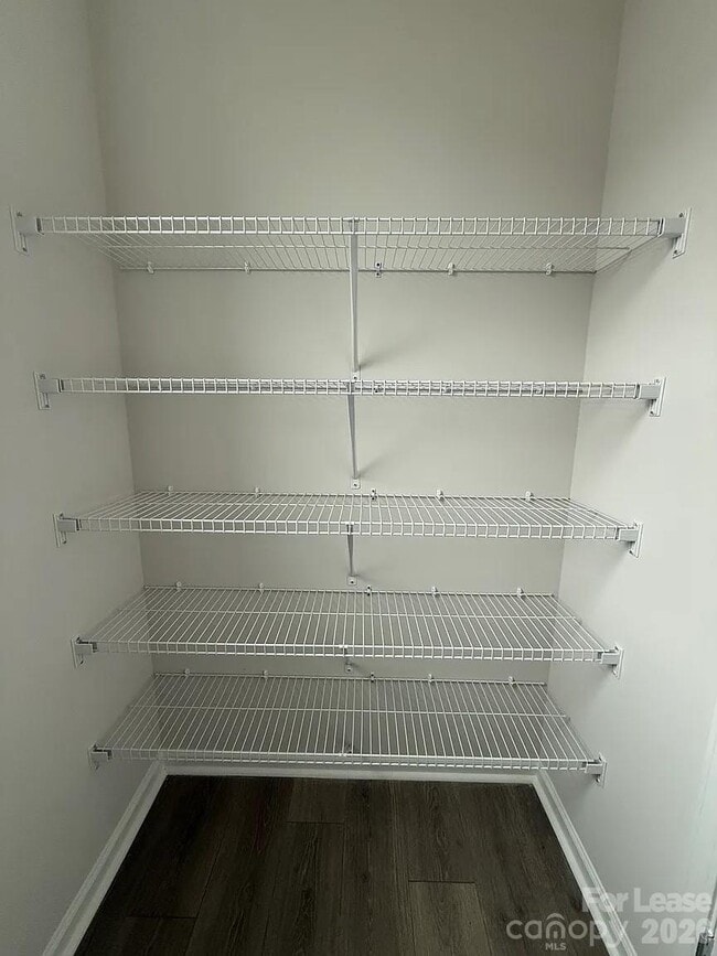 Building Photo - 5029 Sunnybrae Pl