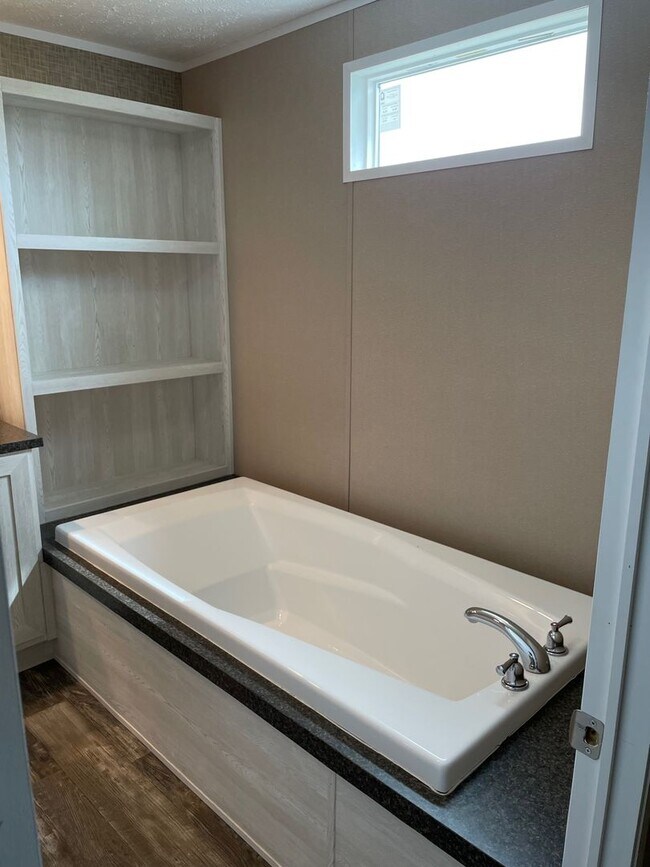 Building Photo - 3 BED, 2 BATH MOBILE HOME LOCATED IN THE DENTON AREA! $1,250 MONTH, $1,250 DEPOSIT.