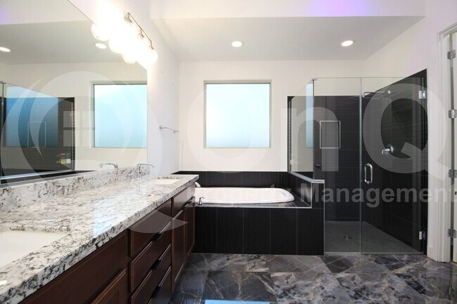 Building Photo - 22721 N 34th St