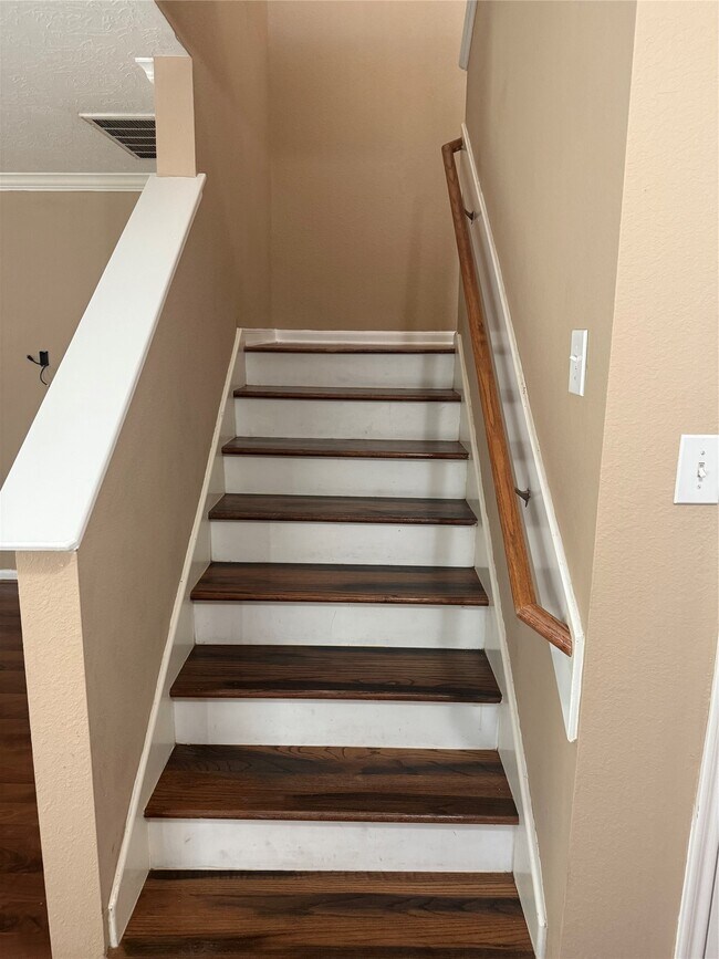 Building Photo - 15326 Trinity Meadow Dr