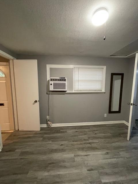 Building Photo - 919 Laurel Dr