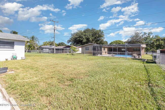 Building Photo - 1292 St Andrews Dr