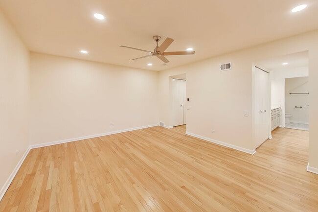 Building Photo - 475 Laurel Ave