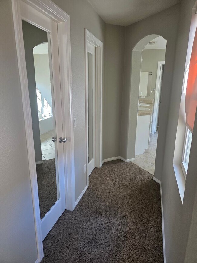 Building Photo - Beautiful Harveston Home with 4 Bedrooms plus Third Floor Loft