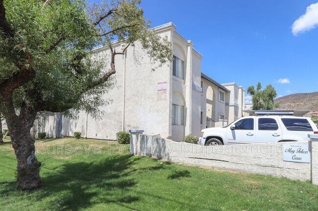 Building Photo - 1540 W Mercer Ln