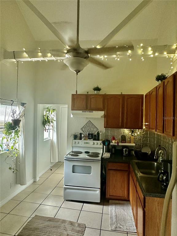 Building Photo - 310 21st Ave S