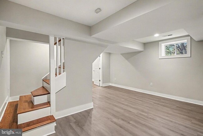 Building Photo - 1719 Frankford St SE